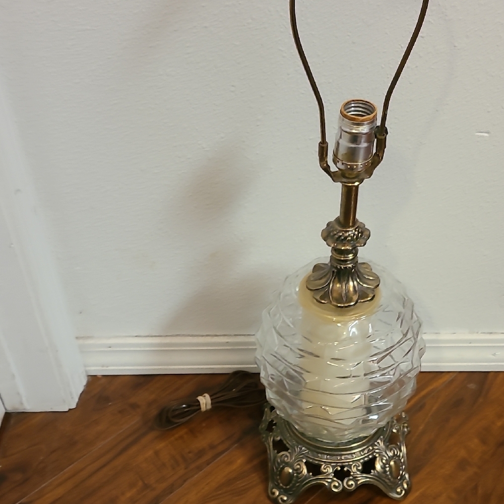 Elegant Vintage Glass Table Lamp with Brass Accents